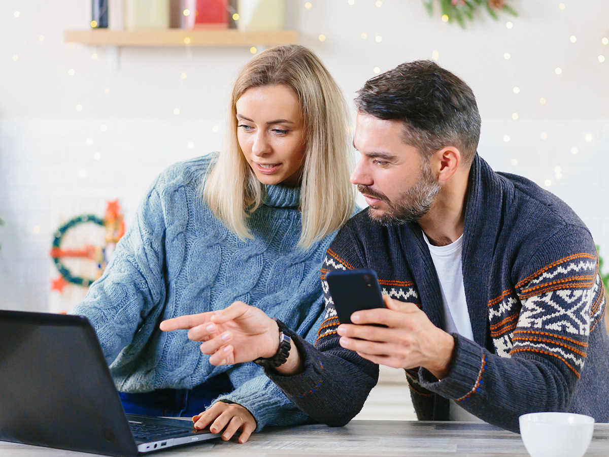 Avoid Holiday Debt: How to Celebrate without Breaking the Bank